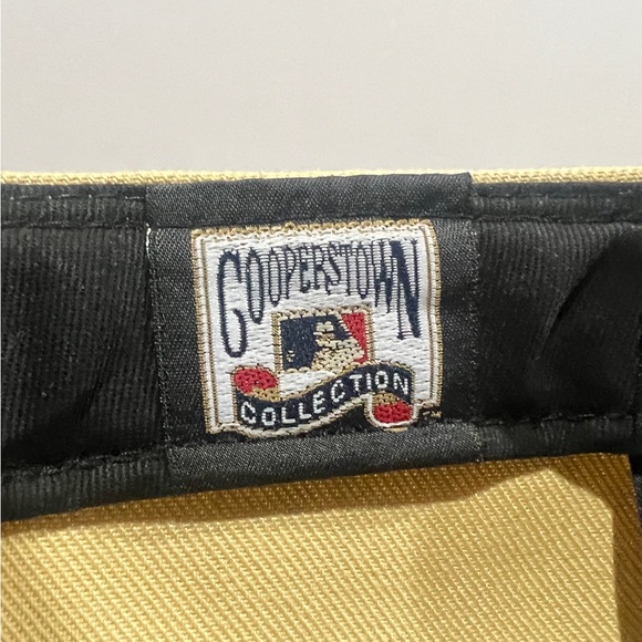 New Era, 59Fifty Fitted Hat, New York Yankees, Tan & Burgundy - Picture 9 of 11